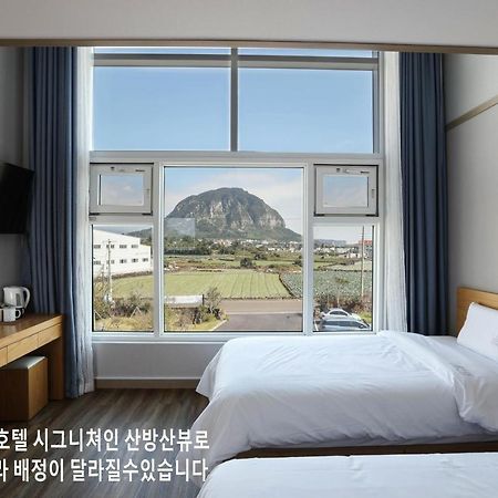 Casa De Vivaldi Hotel Seogwipo Bagian luar foto