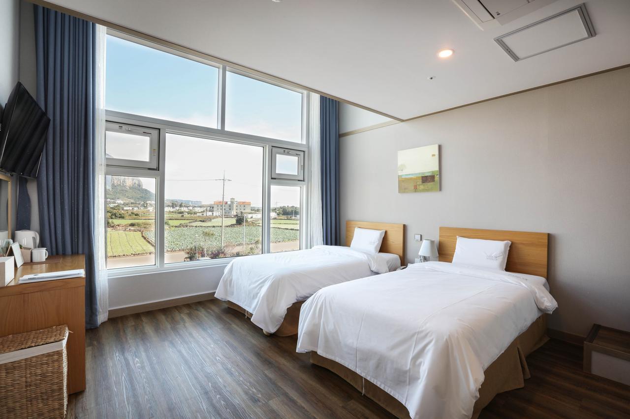Casa De Vivaldi Hotel Seogwipo Bagian luar foto