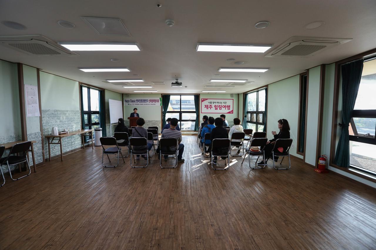 Casa De Vivaldi Hotel Seogwipo Bagian luar foto
