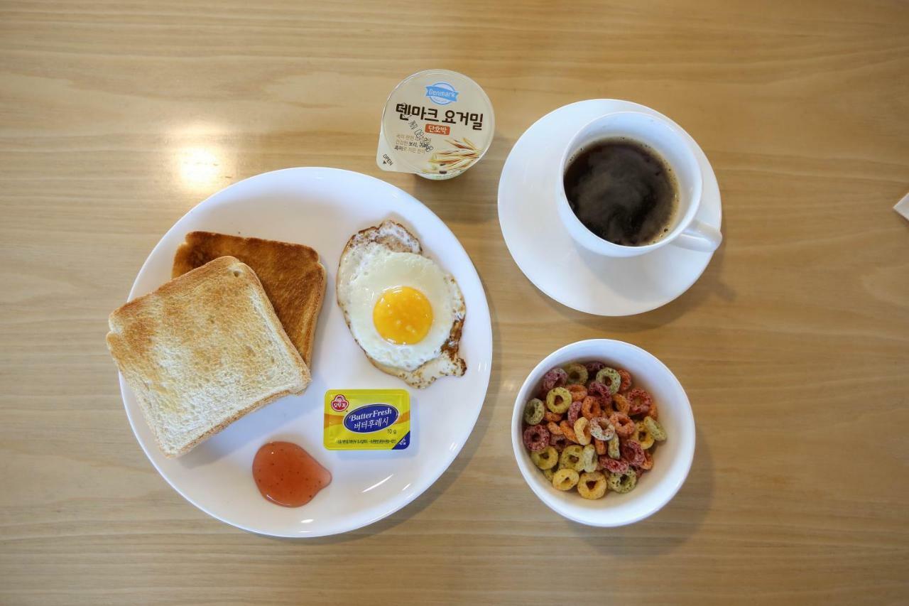 Casa De Vivaldi Hotel Seogwipo Bagian luar foto